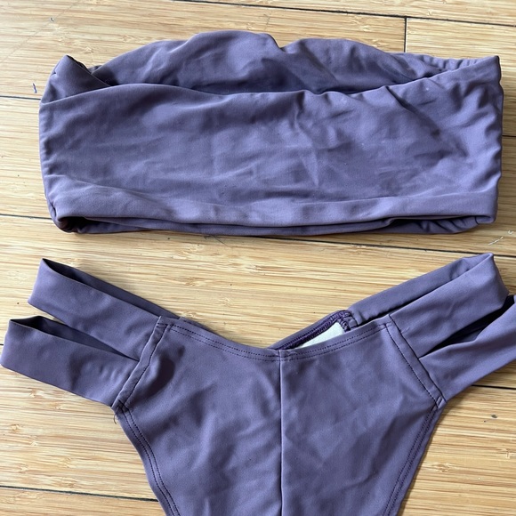 Swimsuit - Picture 4 of 4